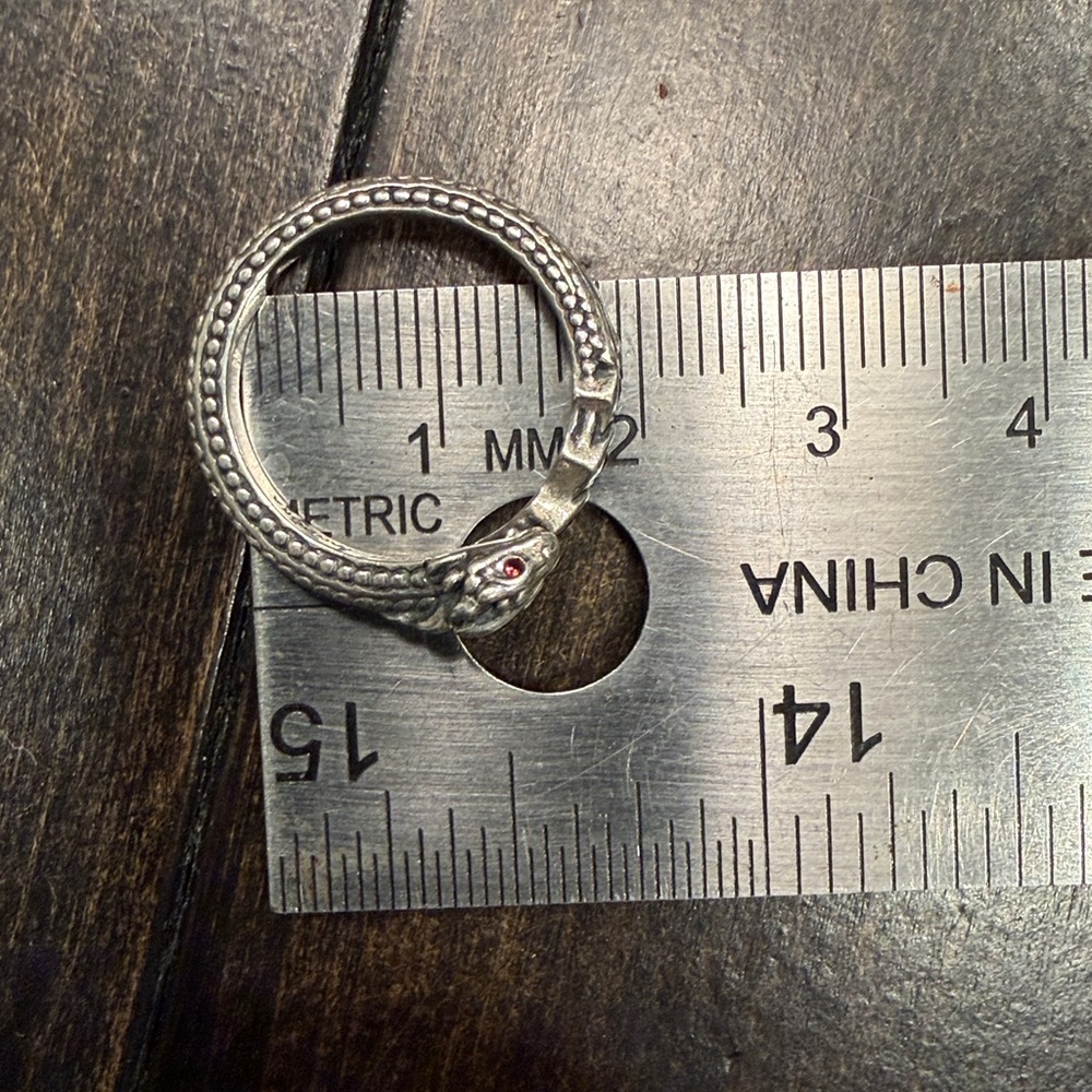 Pandora Silver Dragon Ring. - Picture 7 of 8
